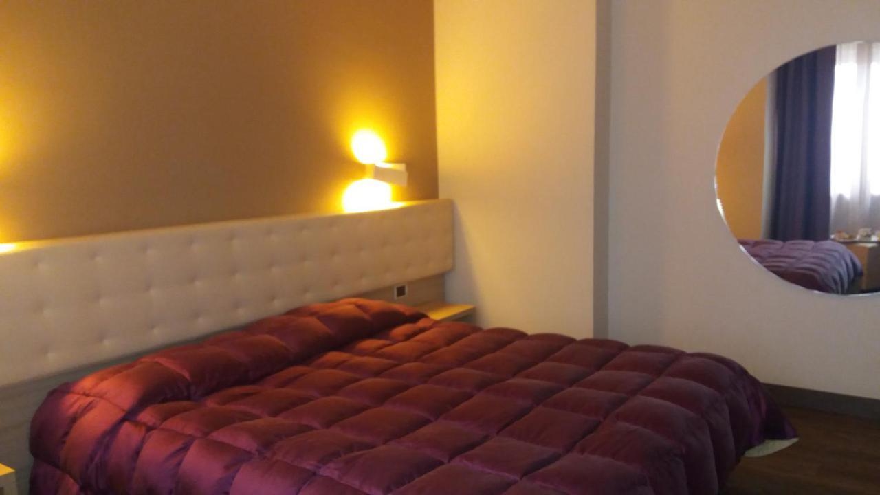 Double Room,1209683713:JPEG