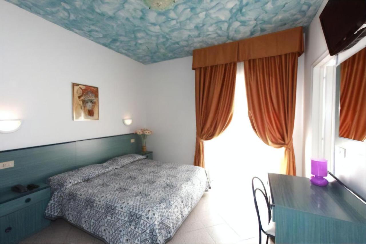 Double or Twin Room Balcony