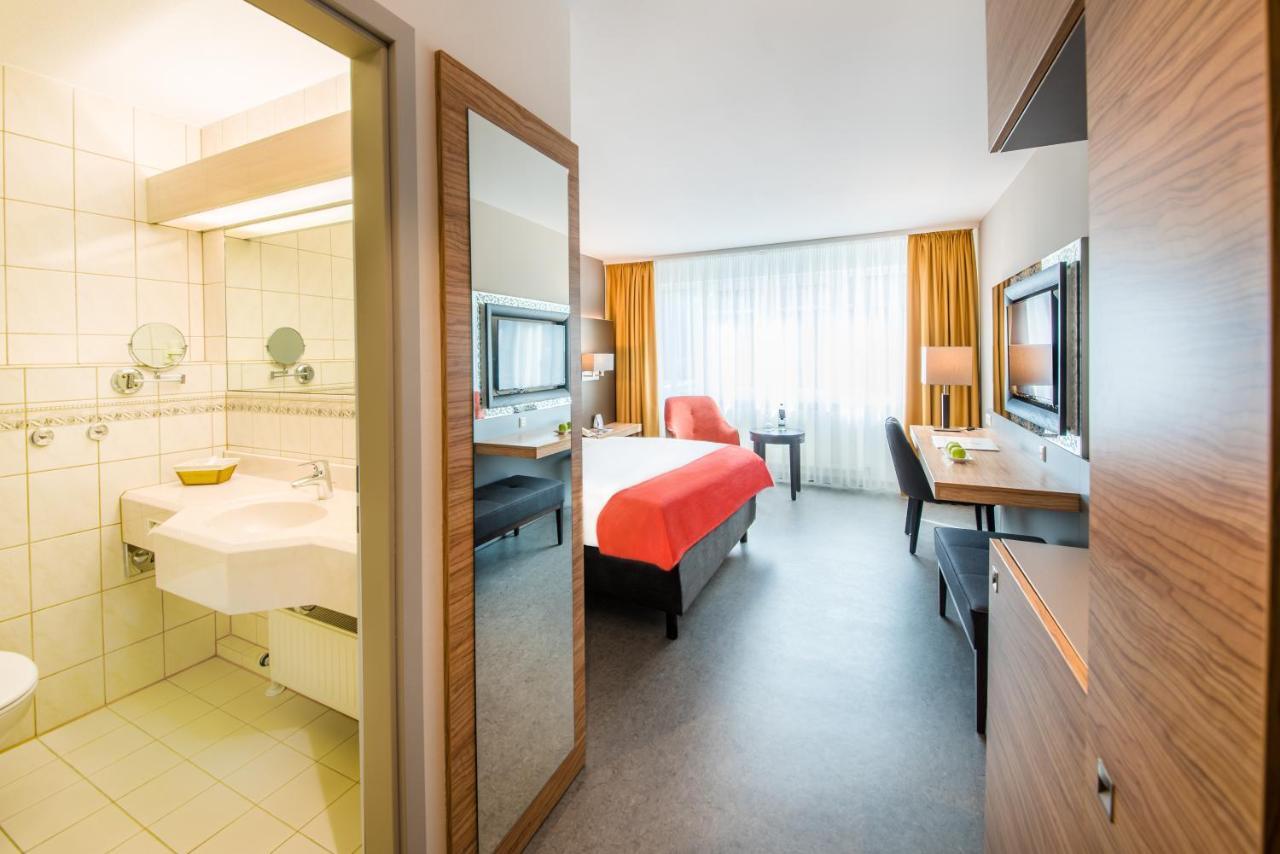 Twin Room,943018603:JPEG