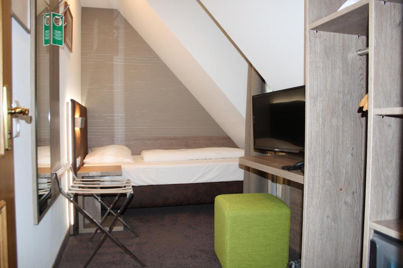 Budget Single Room