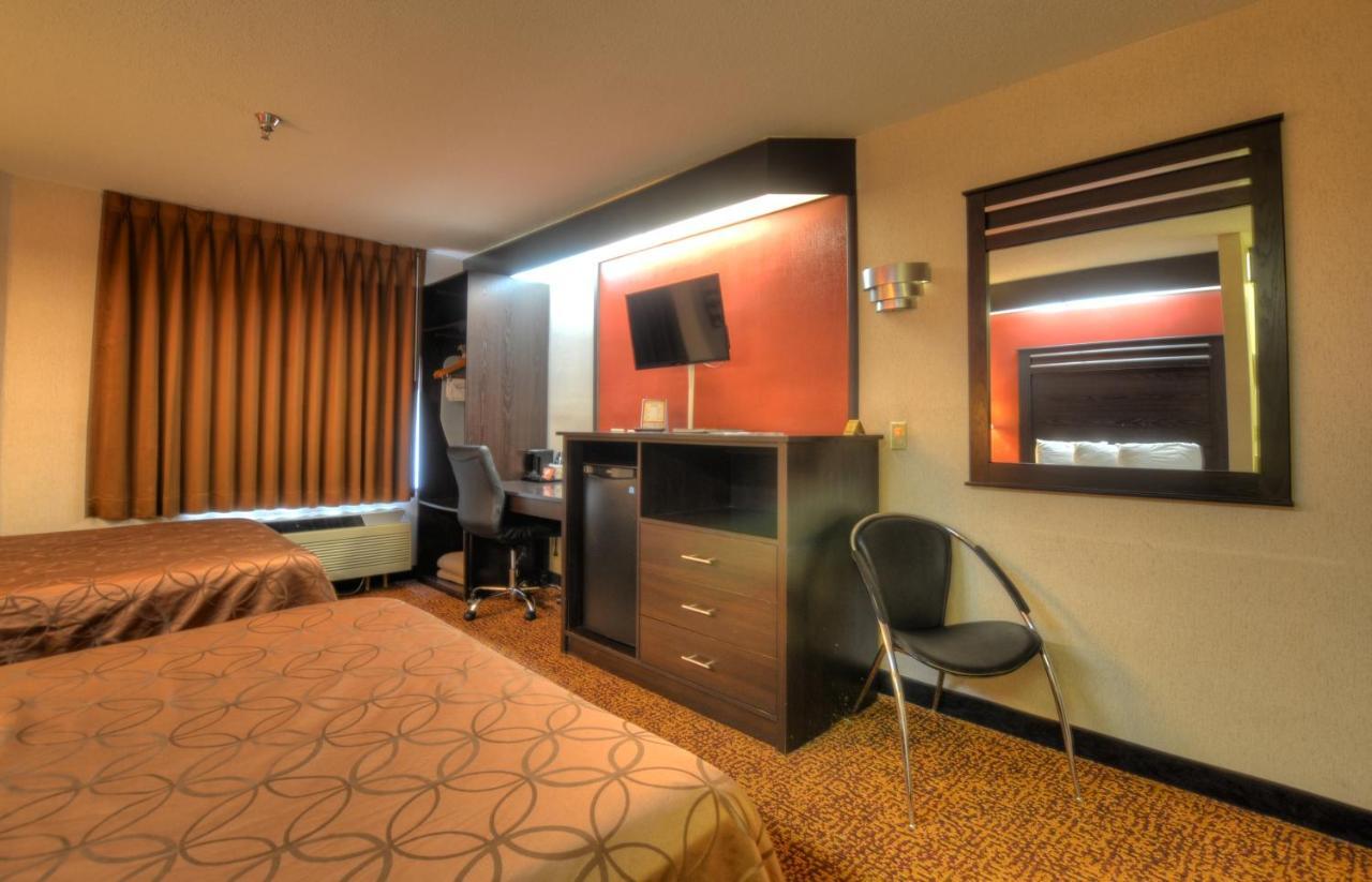 Queen Room Two Queen Beds