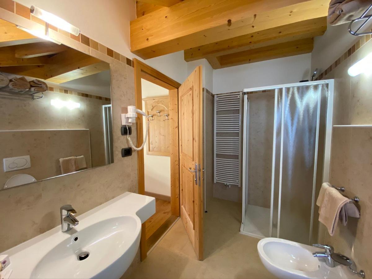 Superior Triple Room Attic,943513036:JPEG