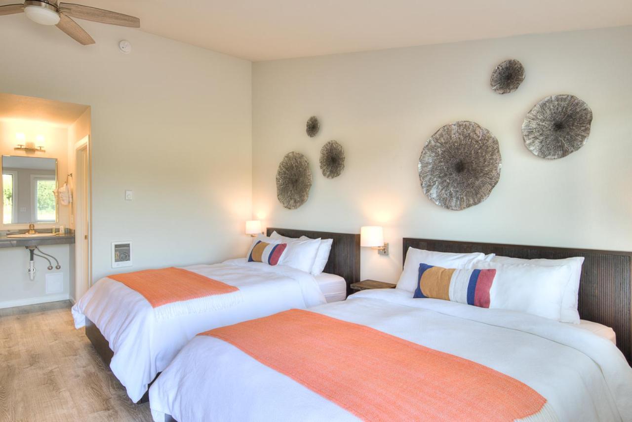 Queen Suite Two Queen Beds