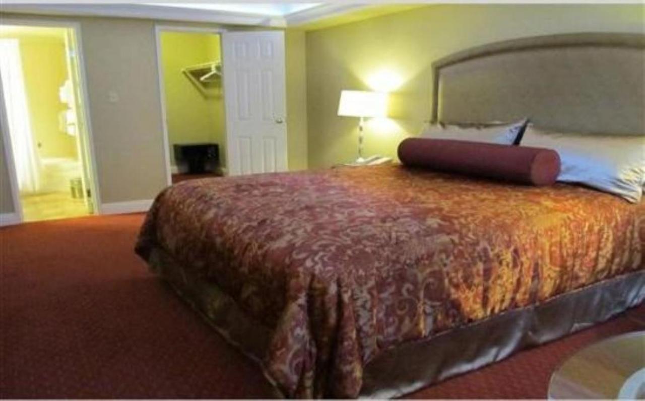 One-Bedroom Apartment NO RESORT FEE