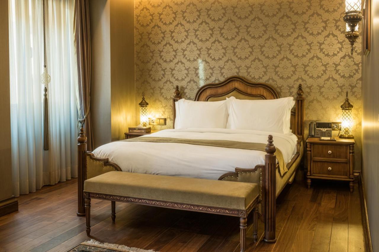Deluxe Double Room Street View