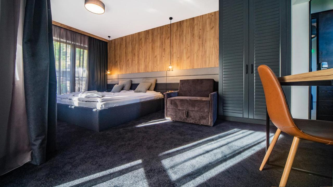 Double Room Balcony Mountain View