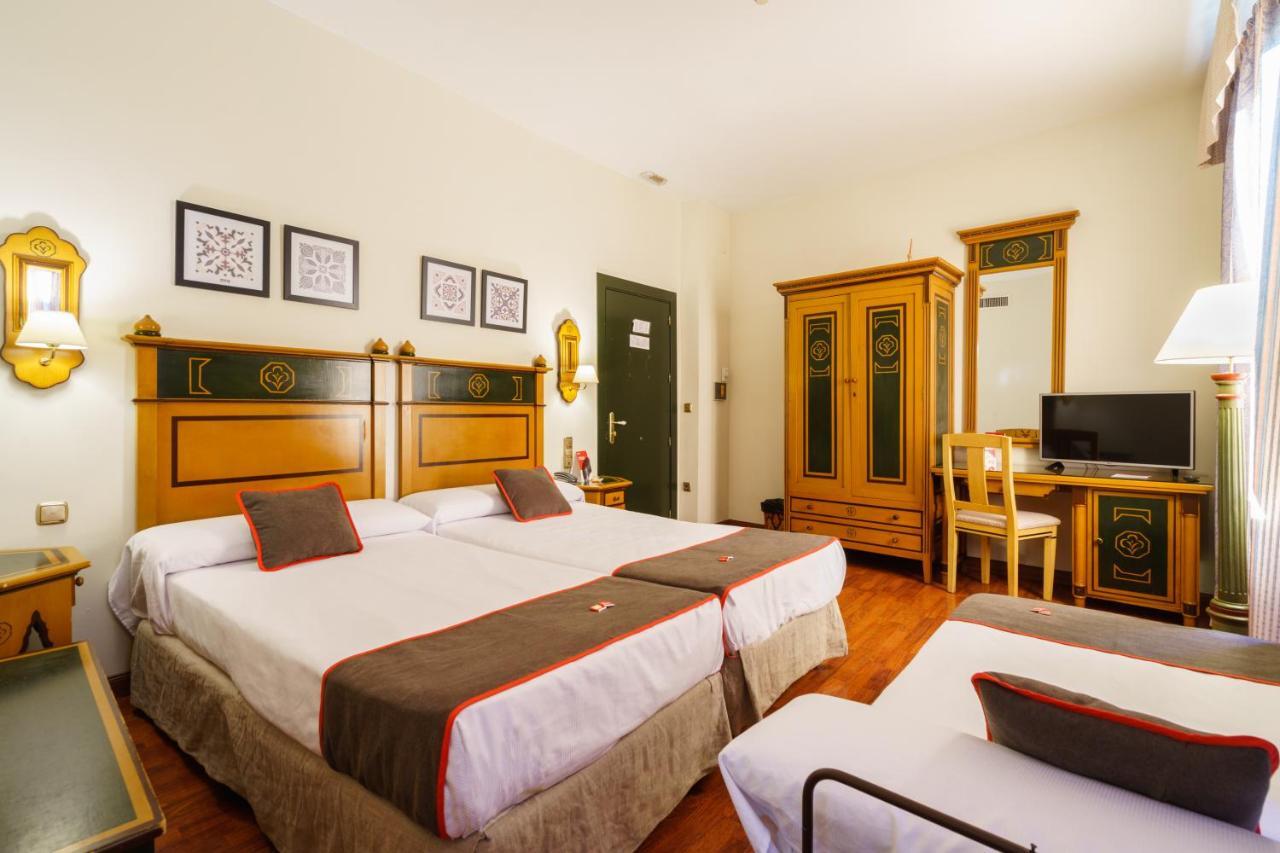 Twin Room with Extra Bed,1589467548:JPEG