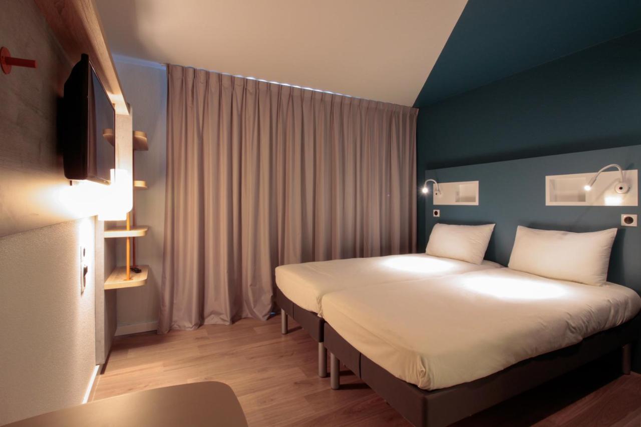 Standard Twin Room,946351369:JPEG
