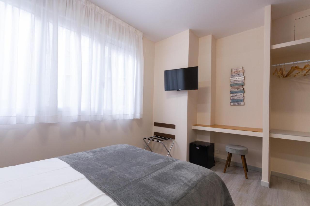 Double Room Private Bathroom