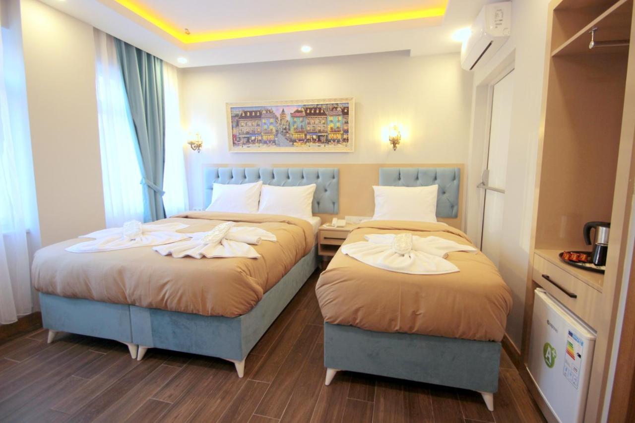 Deluxe Triple Room