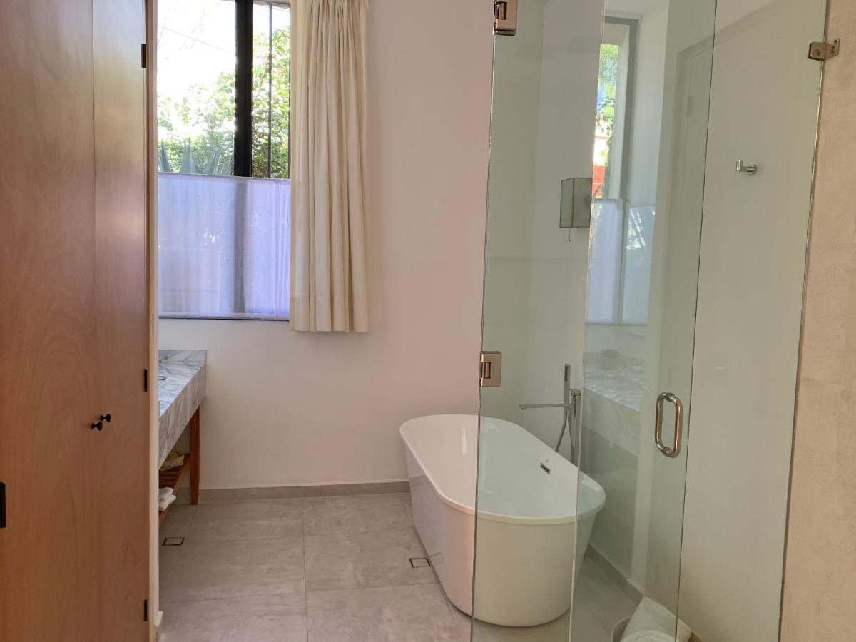 Deluxe Suite,1002233565:JPEG