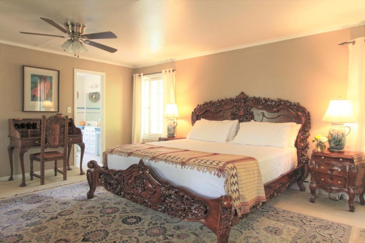 Deluxe King Suite