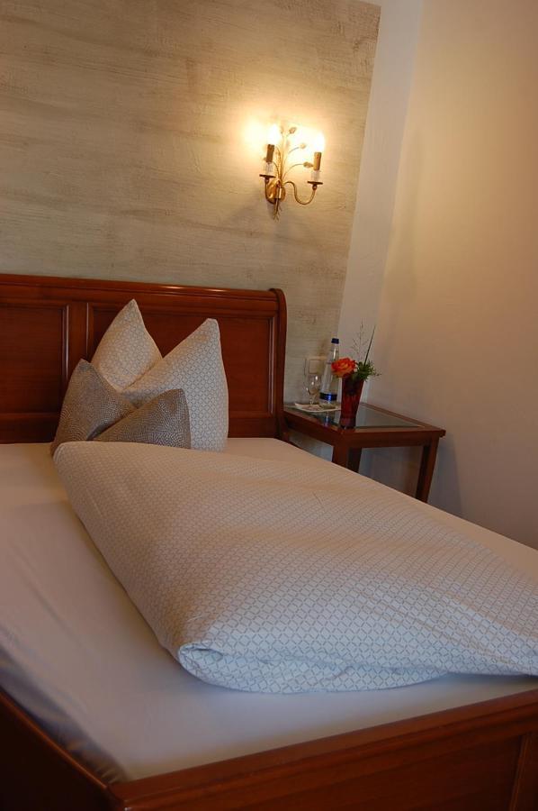 Standard Suite,799183956:JPEG