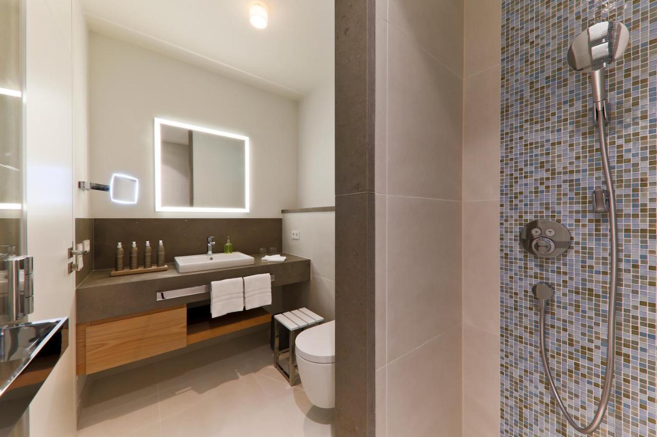 Two-Bedroom Apartment,952349512:JPEG
