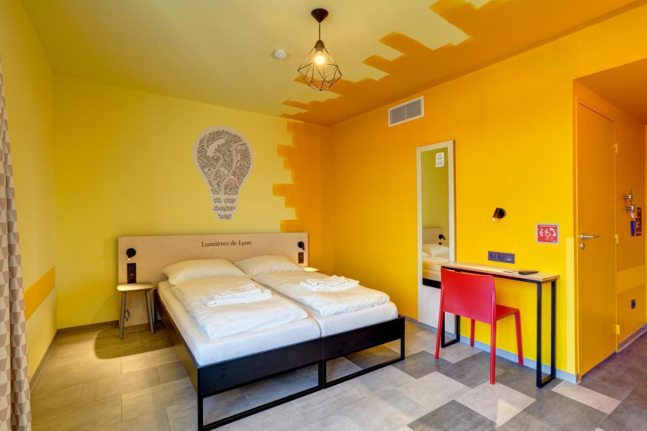 Standard Double Room,956480476:JPEG