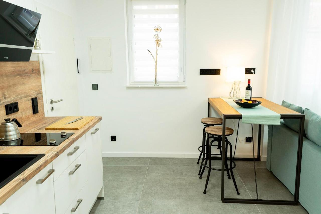 Deluxe King Studio