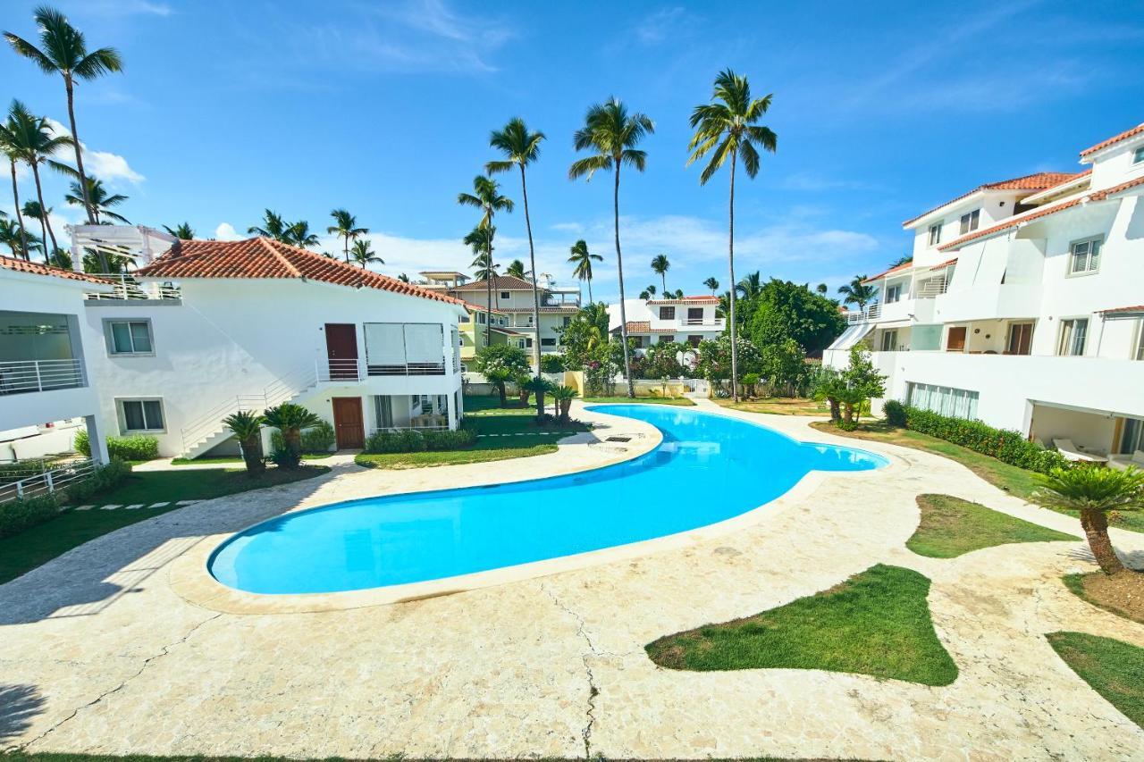 Classic Room Sofa Bed Pool View