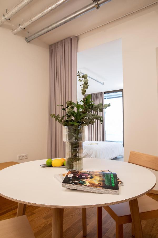 Downtown Kitchen Apartment