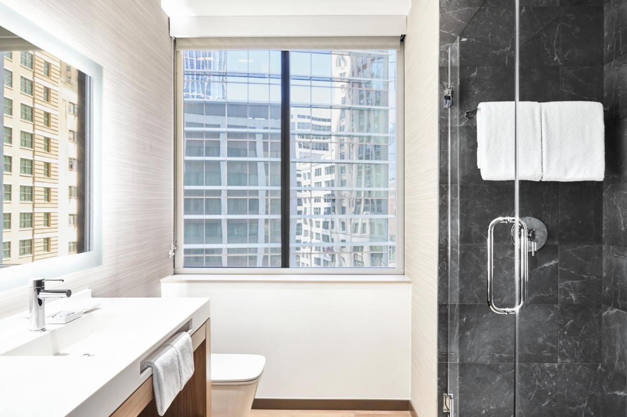 Corner Double Room with City View - Hearing Accessible