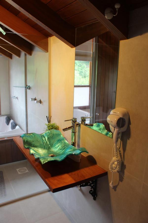 Suite Spa Bath