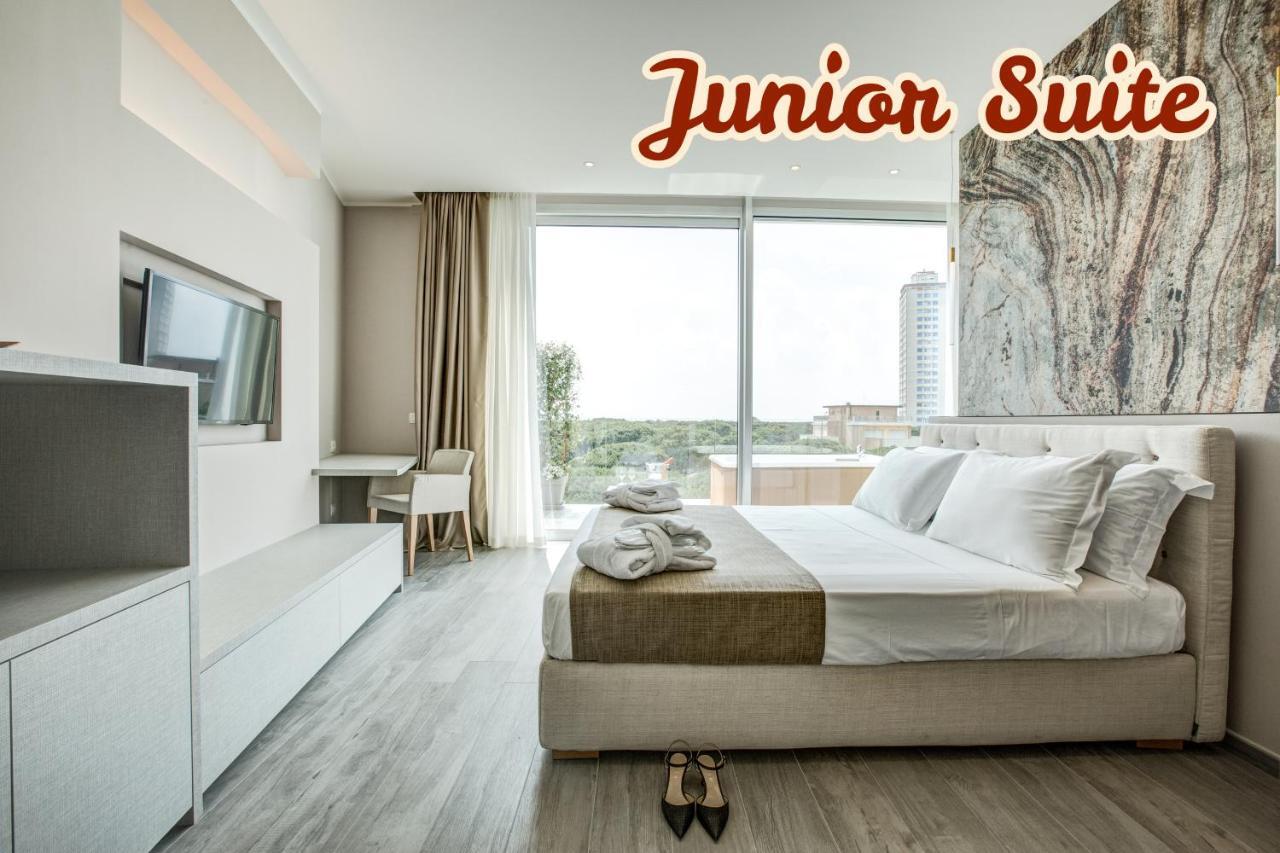 Junior Suite,1527705151:JPEG