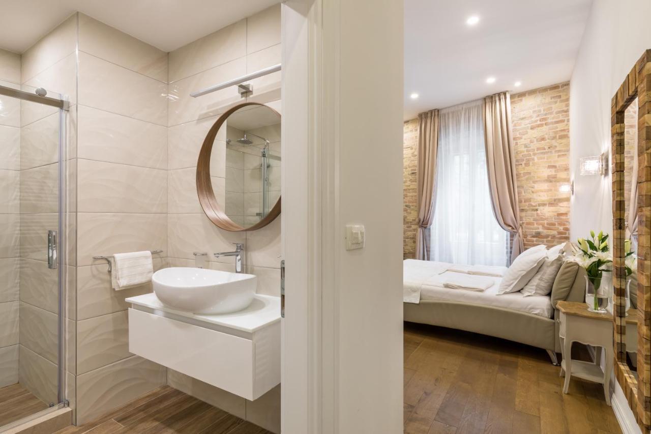 Deluxe Double Room Garden View