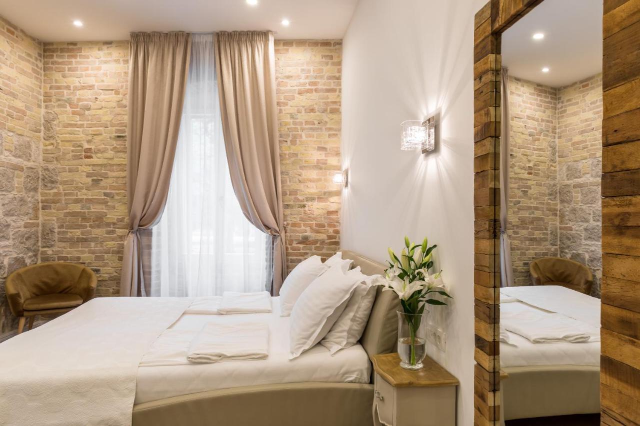 Deluxe Double Room Garden View