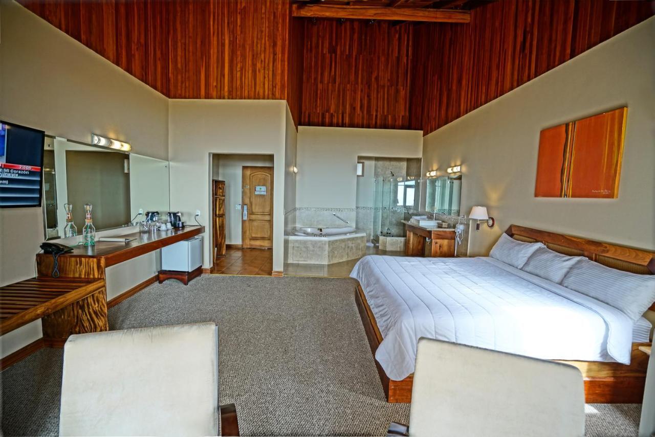 Honeymoon Suite