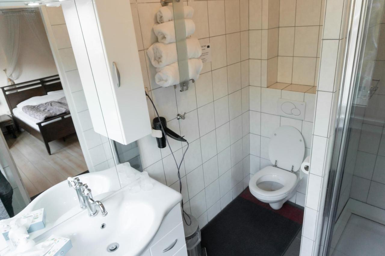 Double Room Private Bathroom