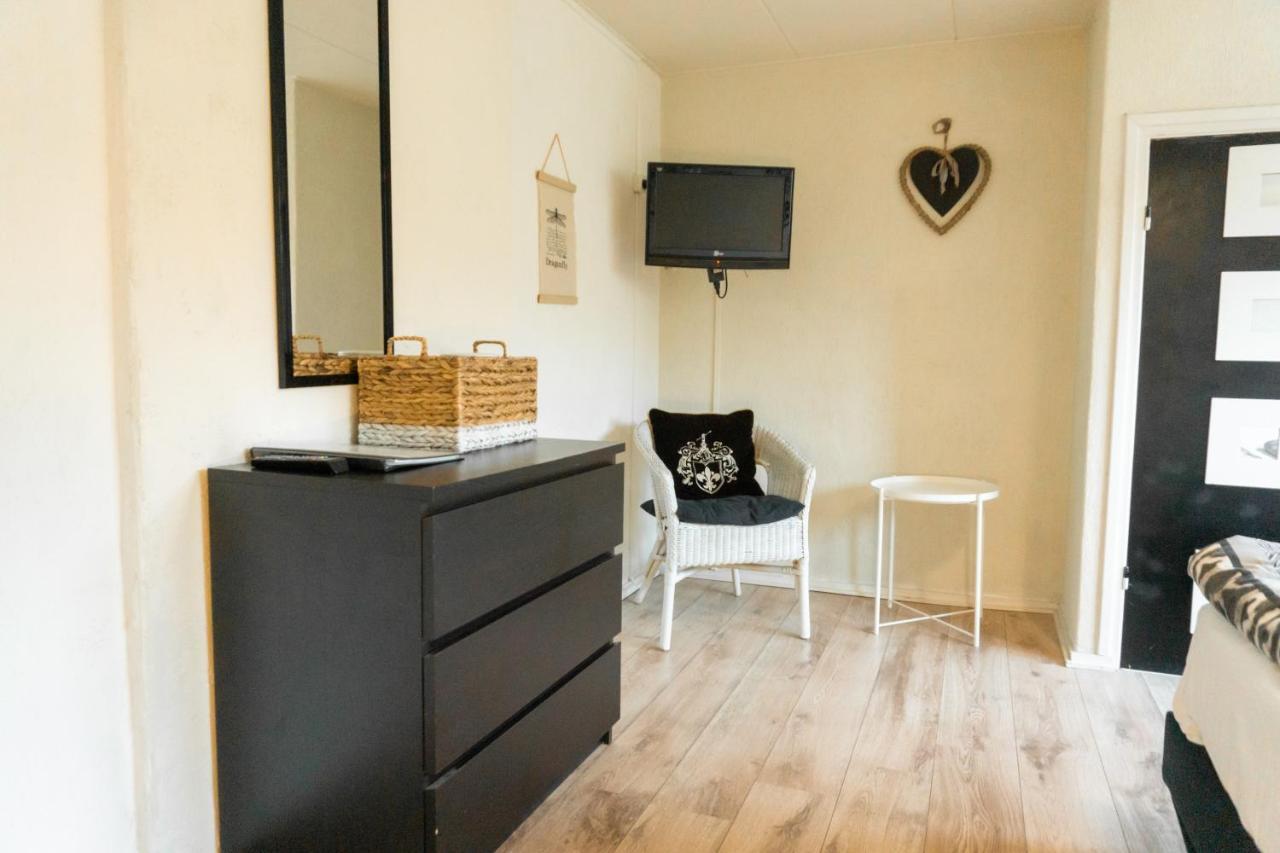 Double Room Private Bathroom