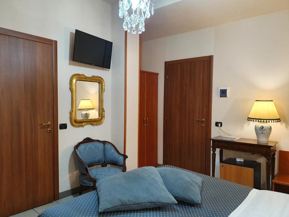 Standard Triple Room,1010236936:JPEG