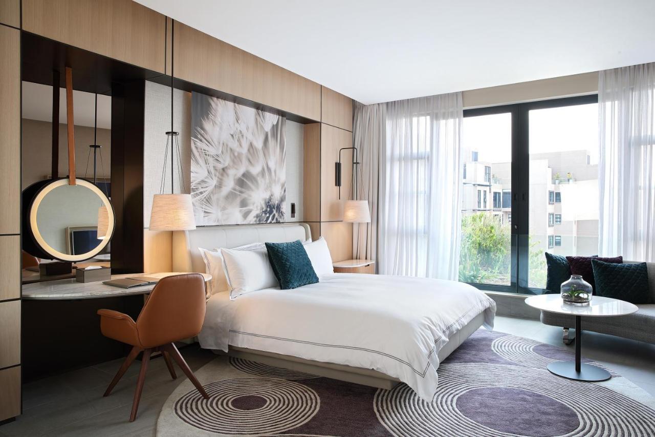 King Room,1362430727:JPEG