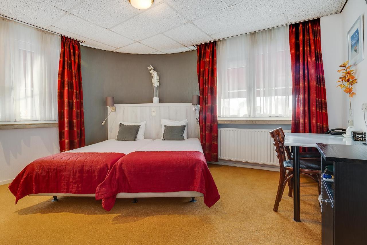 Twin Room,959365981:JPEG