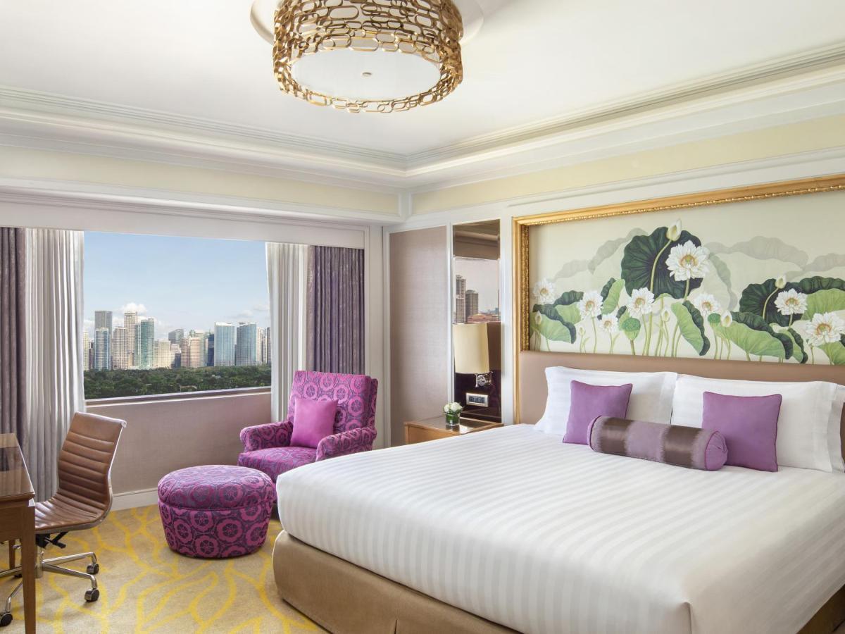 Premier King Room