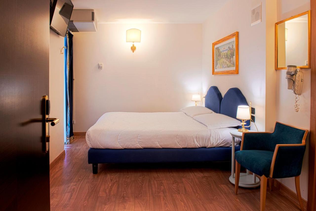 Small Double Room Sofa Bed