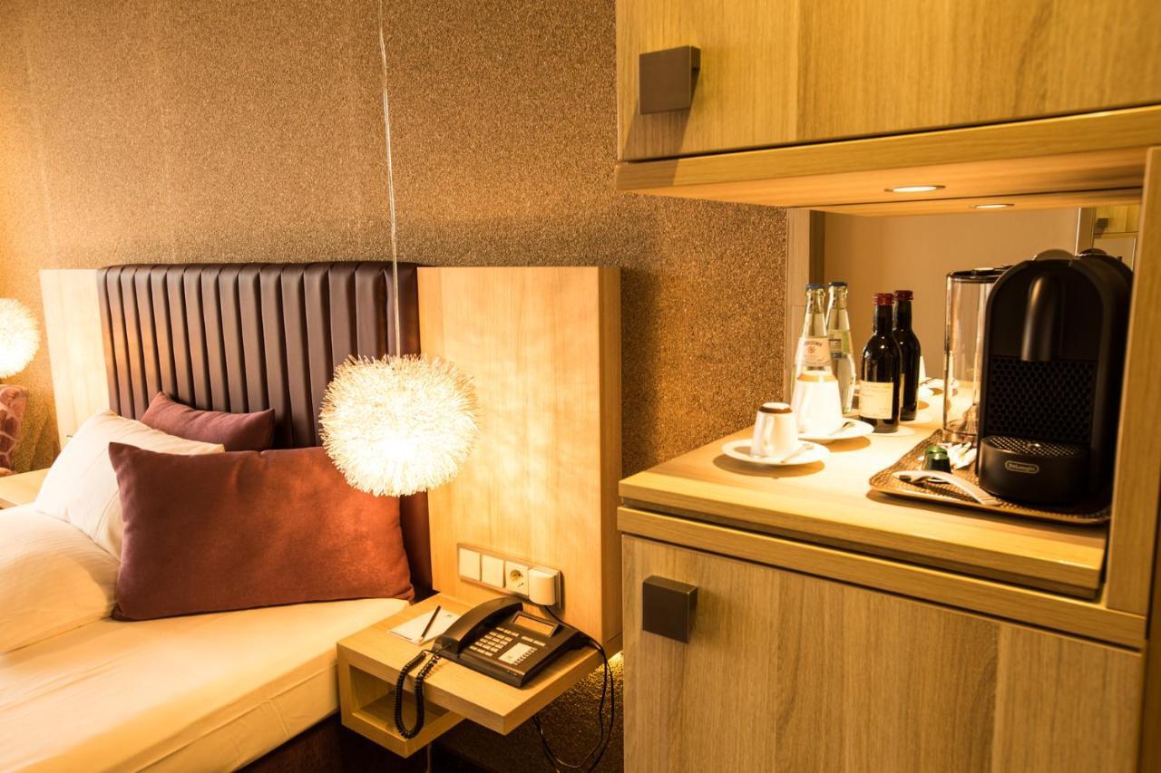 Penthouse Room