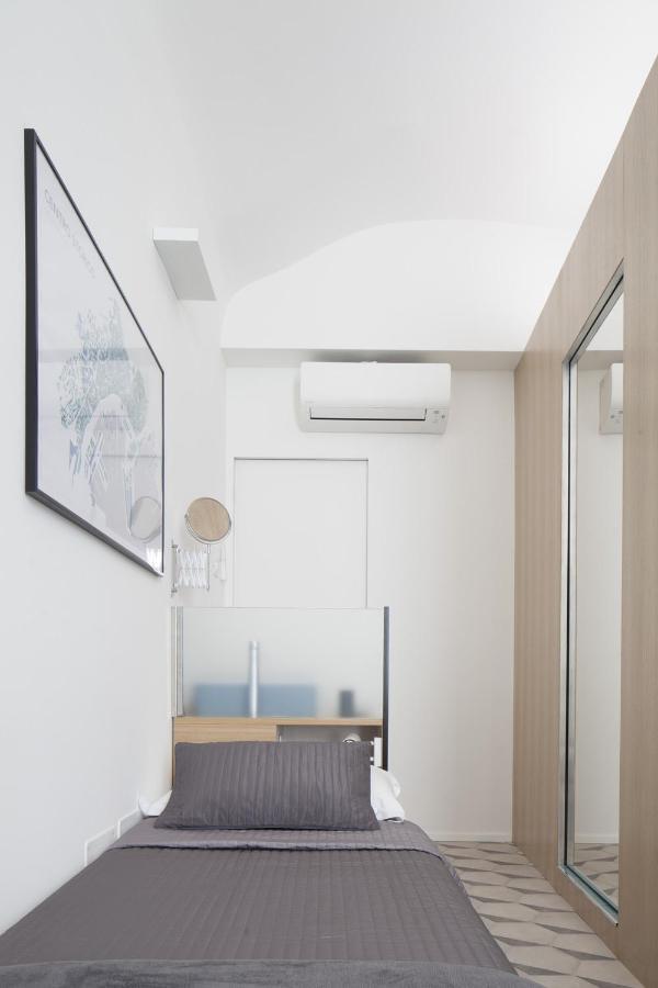Small Single Room
