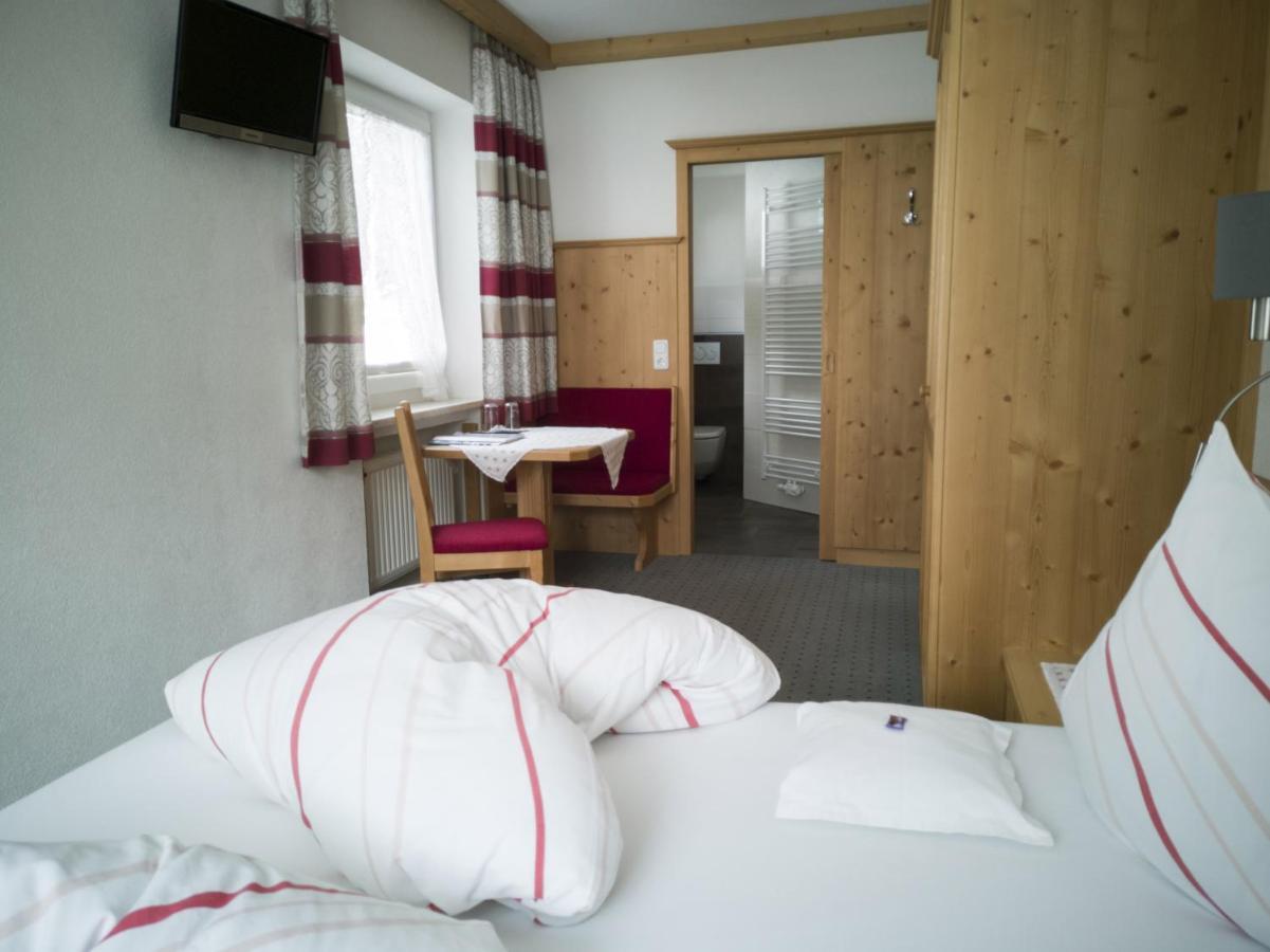 Deluxe Double Room,964834570:JPEG
