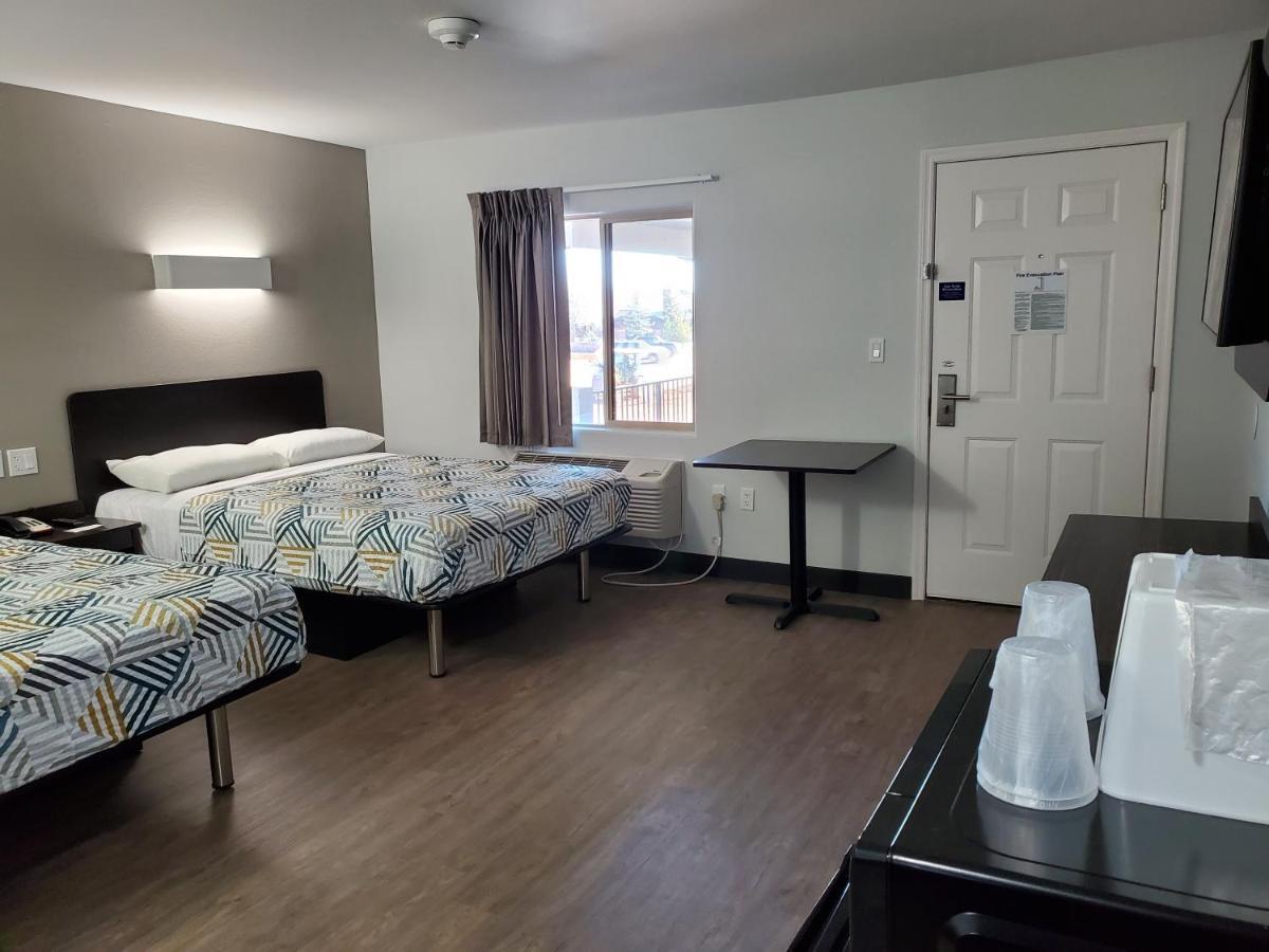 Queen Room Two Queen Beds Disability Access Non-Smoking