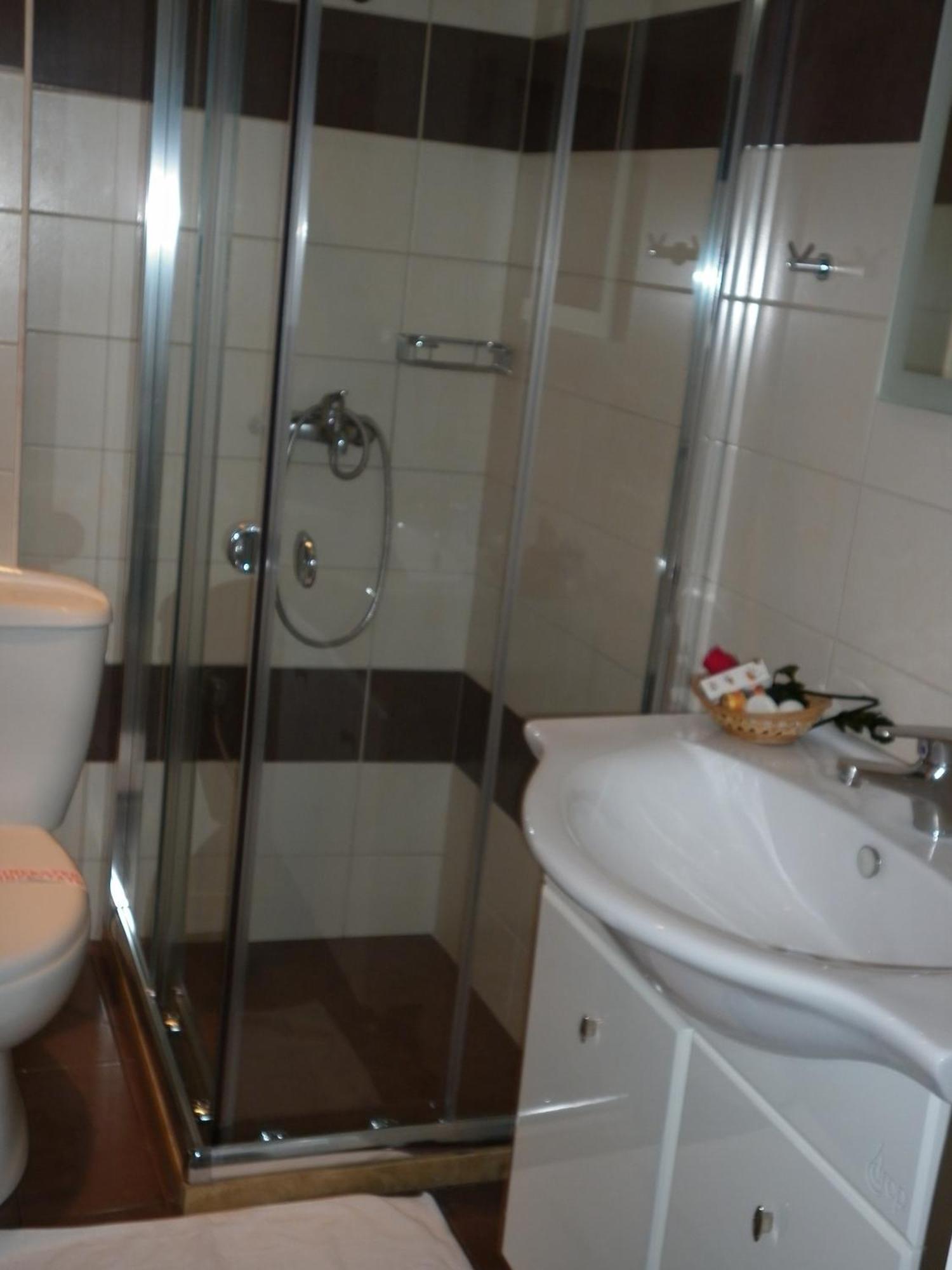 Triple Room,1580485507:JPEG