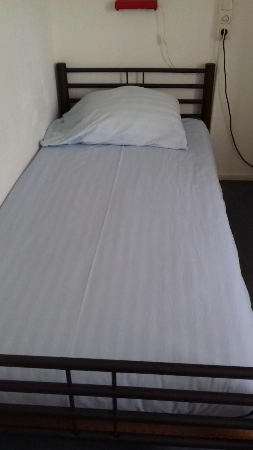 Single Room Shared Shower Toilet