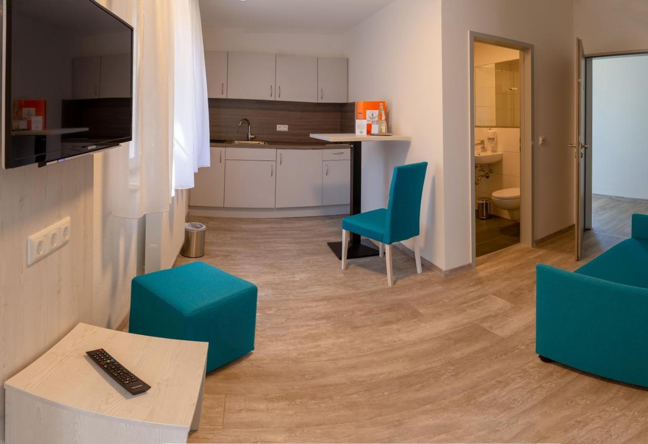 Studio Apartment,962102287:JPEG