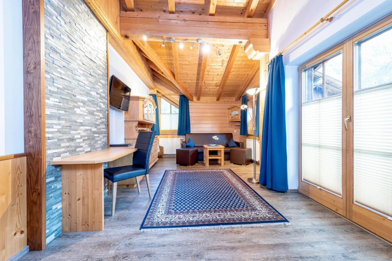 Two-Bedroom Apartment,965167861:JPEG