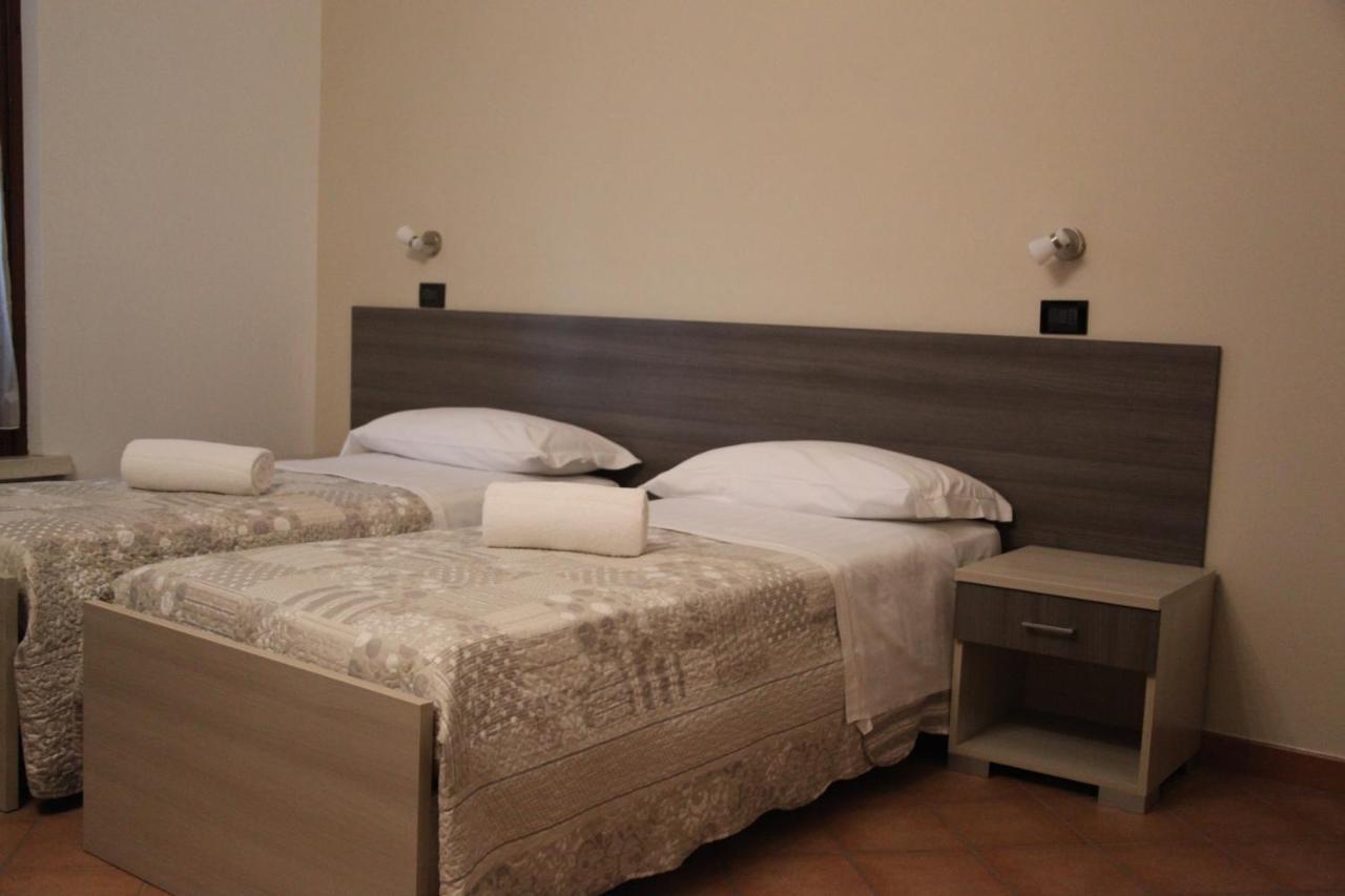 Deluxe Double or Twin Room Lake View