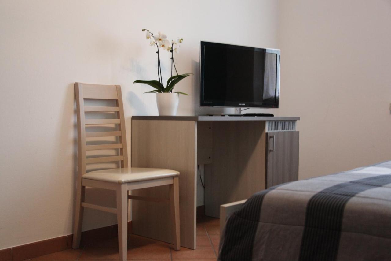 Deluxe Double or Twin Room Lake View