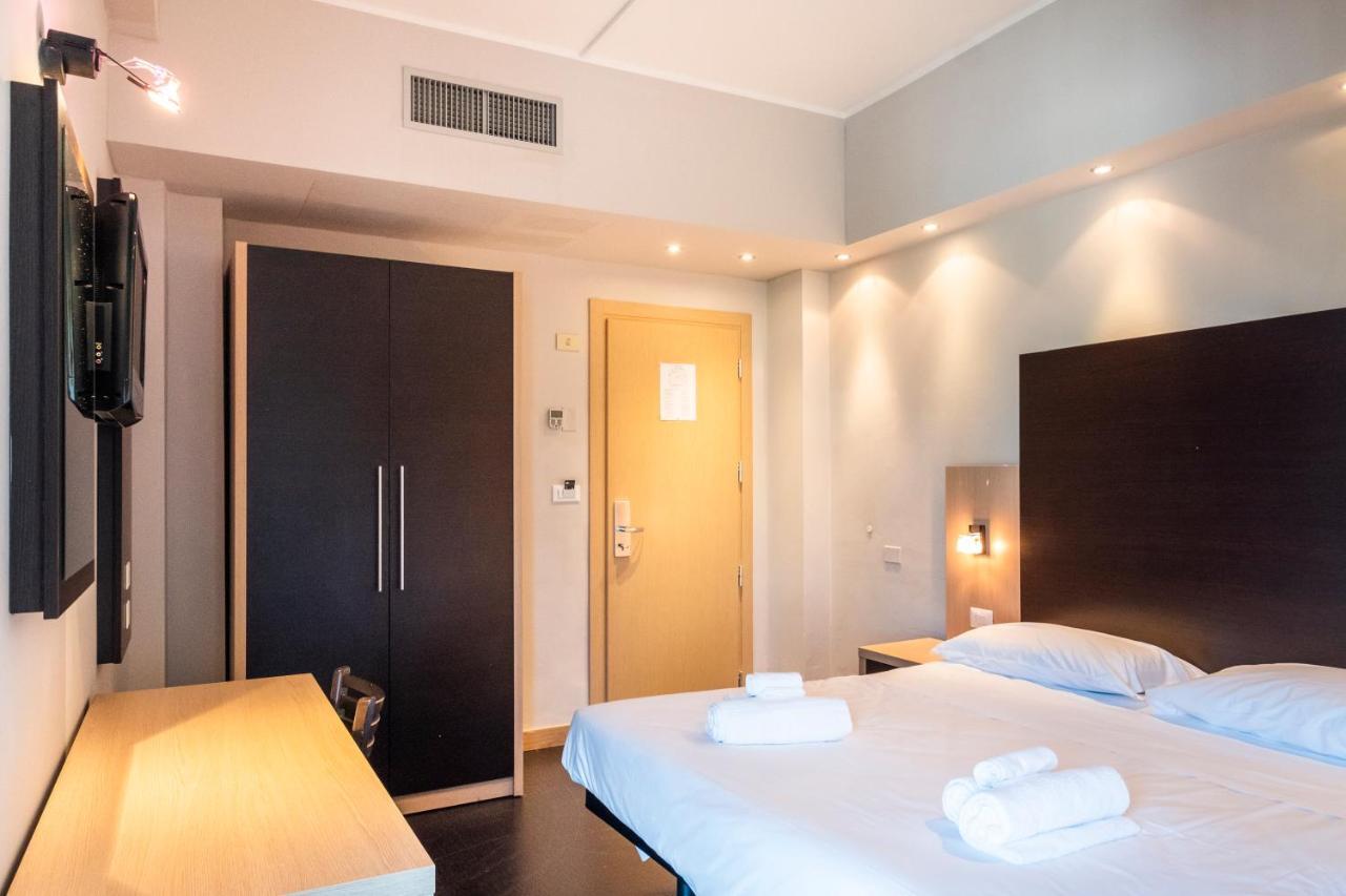 Double or Twin Room Balcony