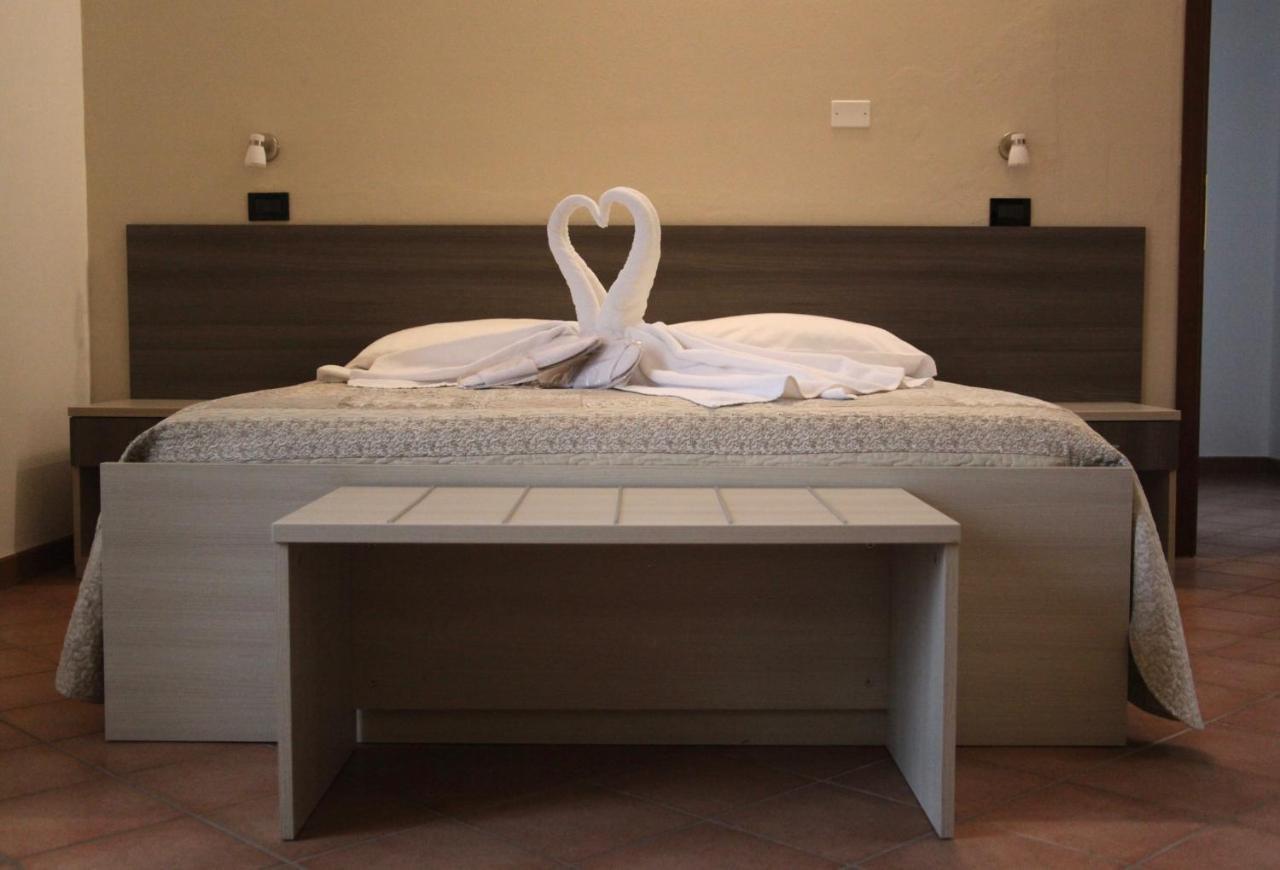 Deluxe Double or Twin Room Lake View