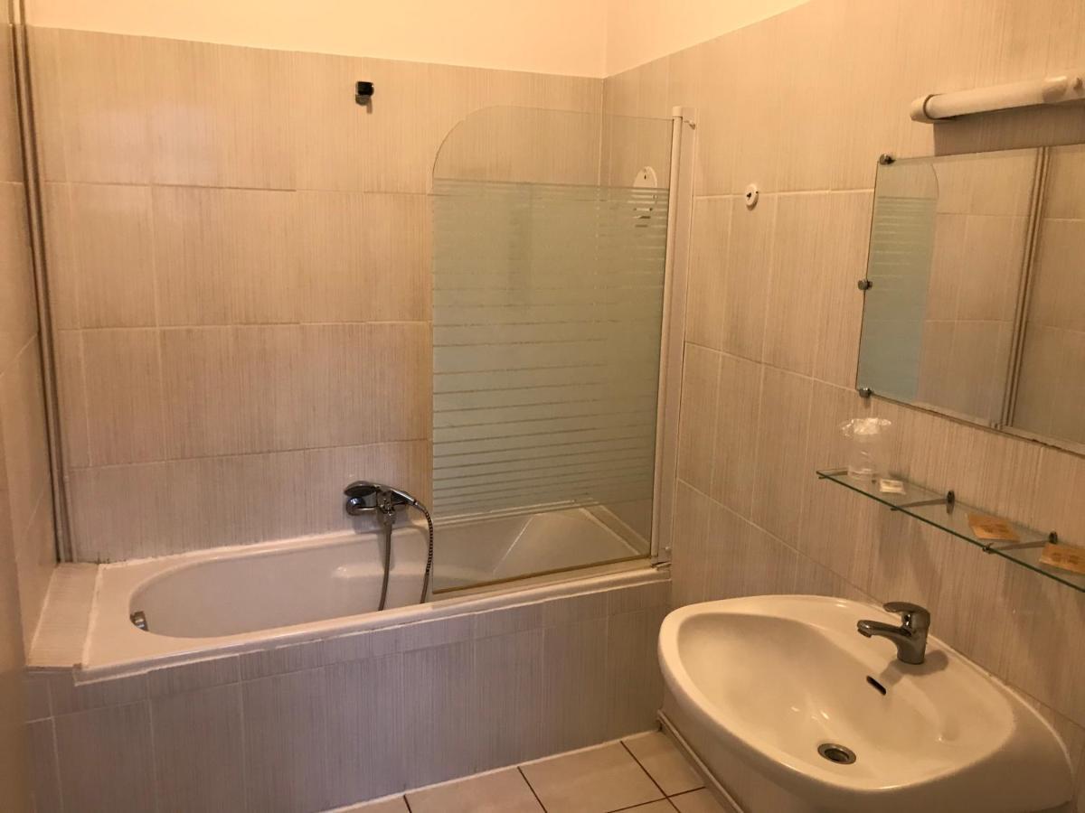 Standard Twin Room,1020370105:JPEG