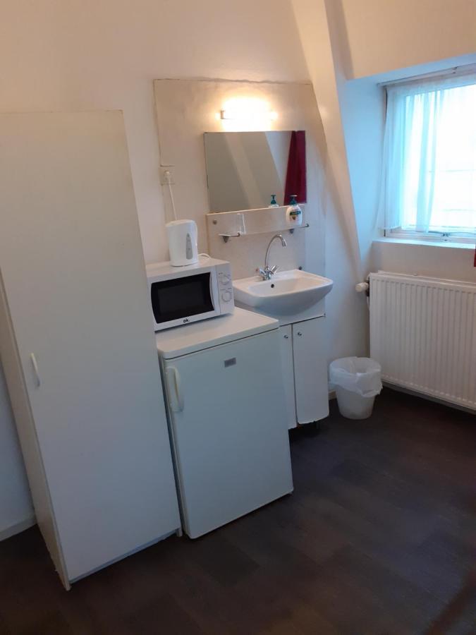 Single Room Shared Shower Toilet