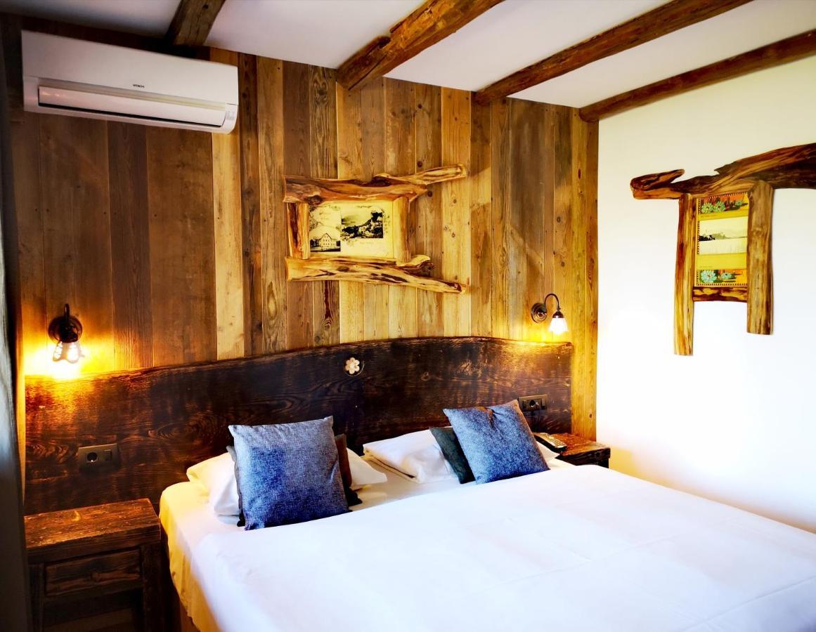 Double or Twin Room Balcony